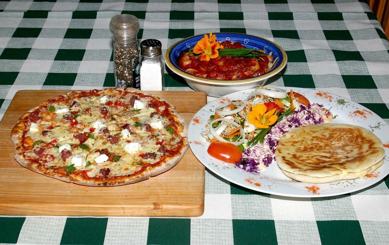 Tower Of Pizza Acomodação com café da manhã Ethels Drive Exterior foto